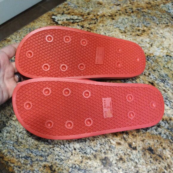 Rae Dunn Holiday Christmas Merry Bright Slides Sandals Red Slip On Size 9 NWT - Picture 5 of 6